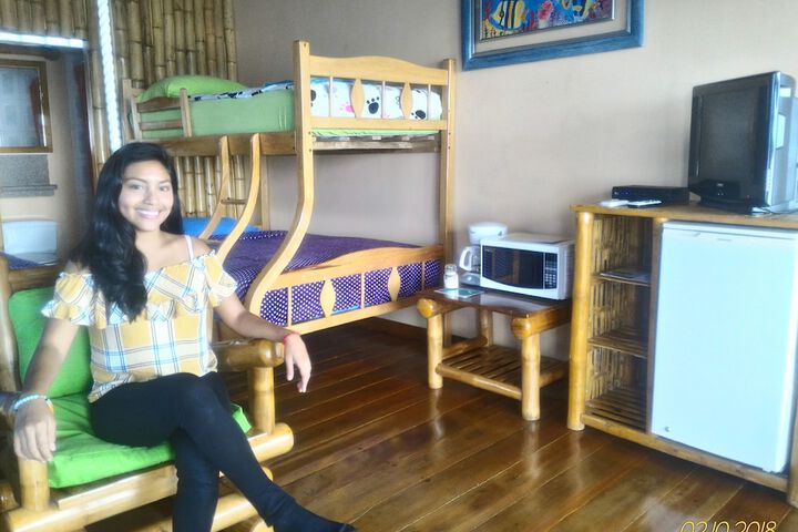 Room 2 of 30