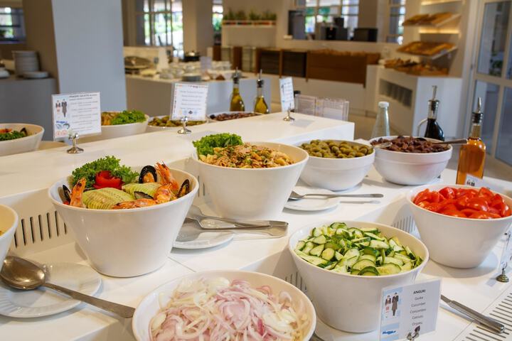 Dining 120 of 209