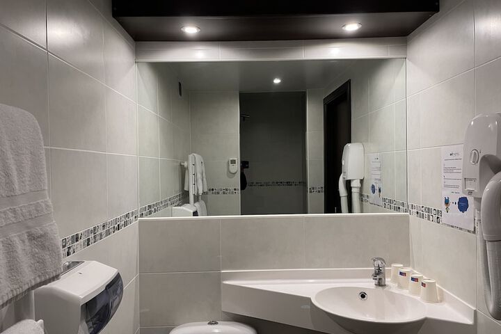 Clean Restrooms