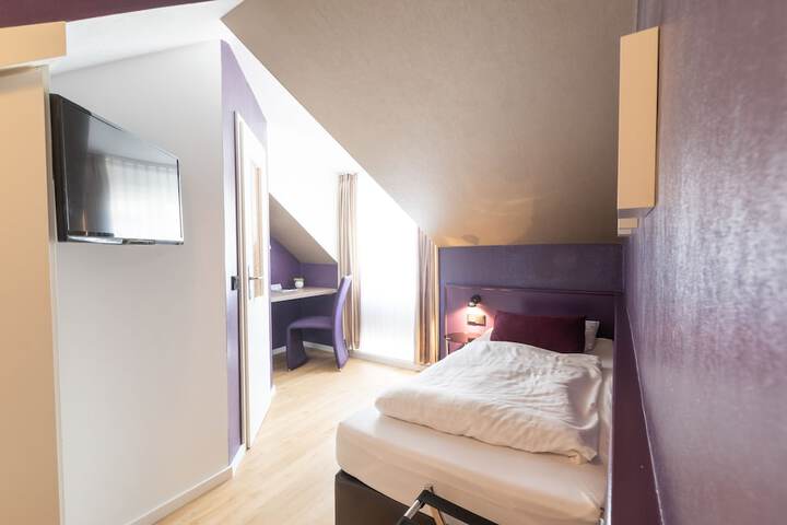 Room 7 of 55