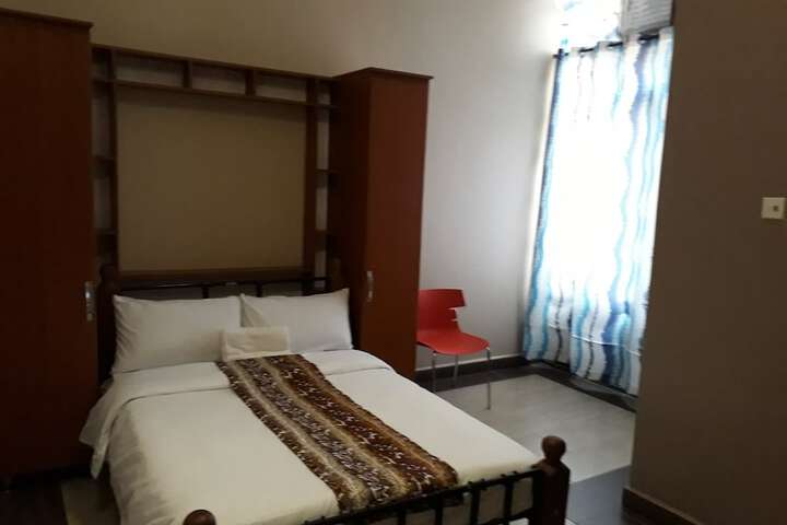 Room 5 of 21