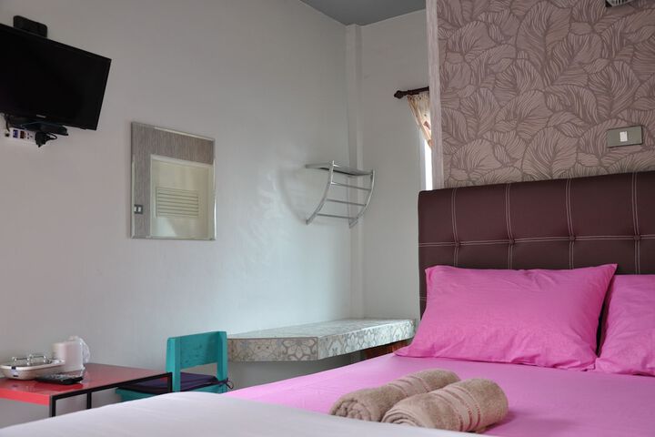 Room 7 of 40