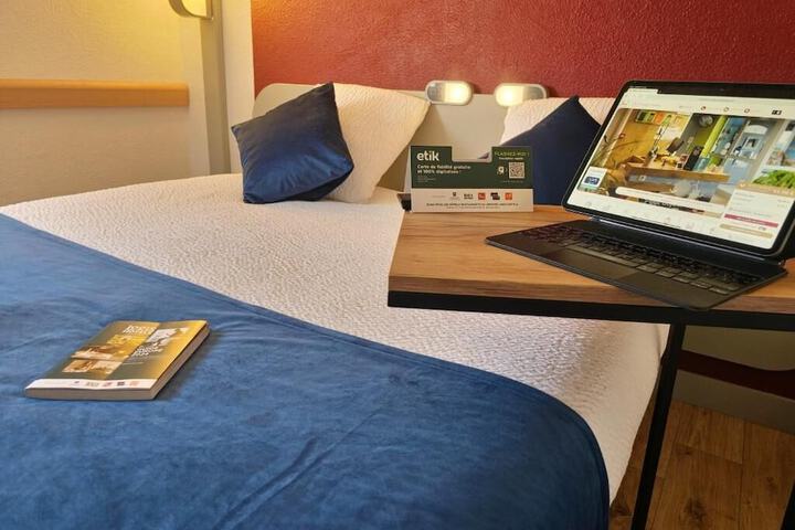 Room 10 of 23