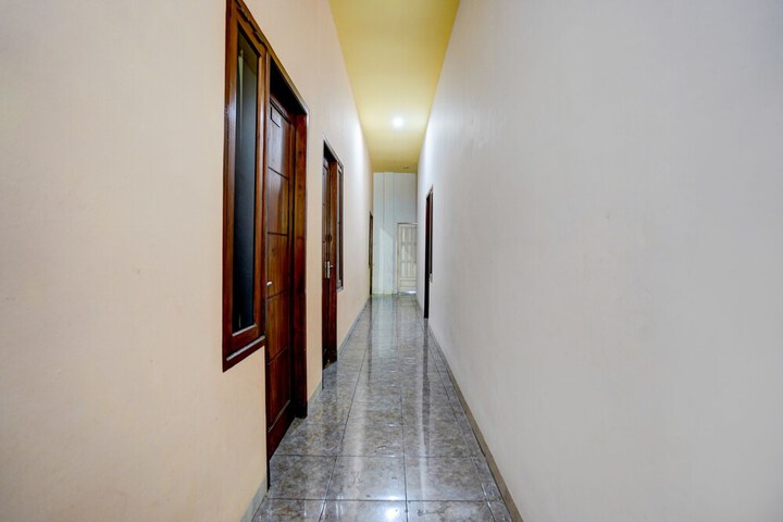 Hotel Interior 2 of 29