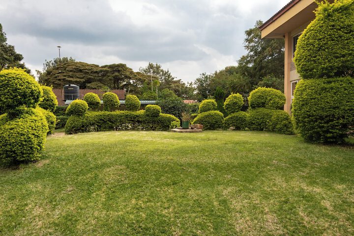 Hotel Exterior 67 of 77