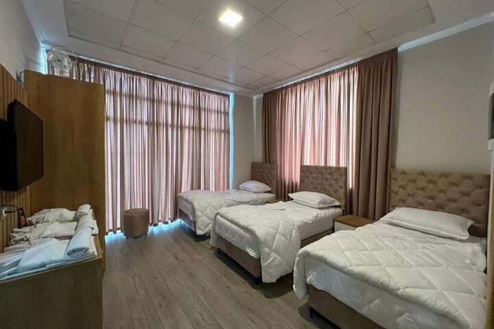 Room 2 of 9