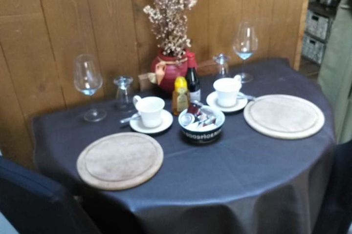 Dining 19 of 24