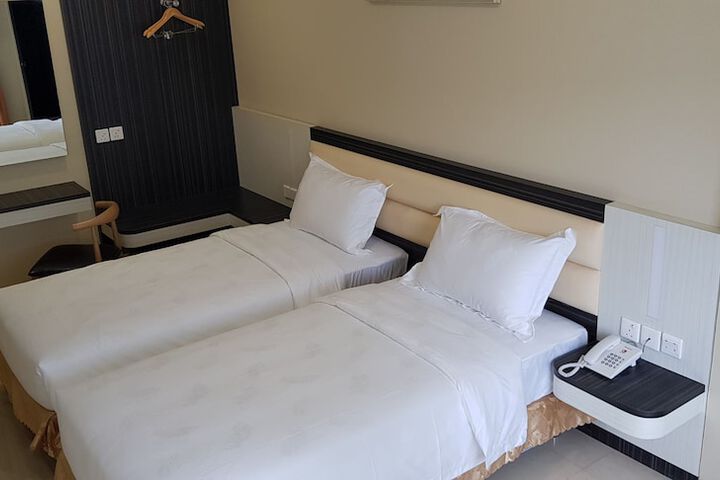 Room 18 of 49