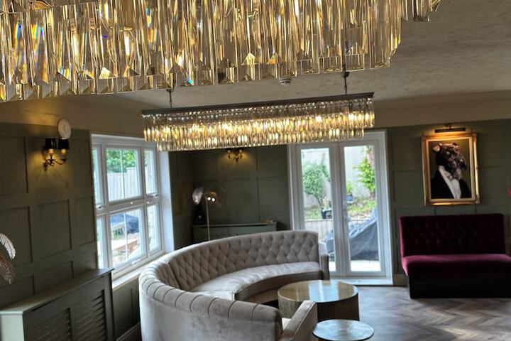Lounge 160 of 171