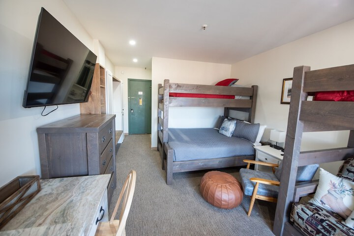 Room 29 of 125