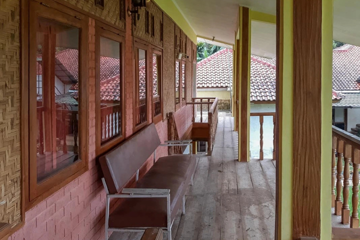 Terrace/Patio 11 of 13
