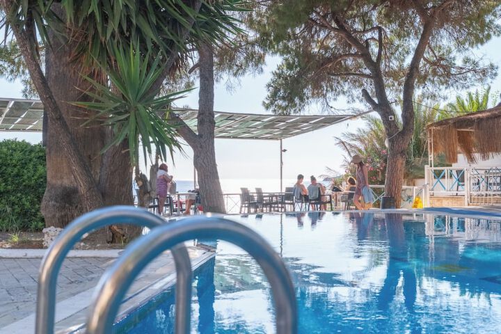 Pool Hotel