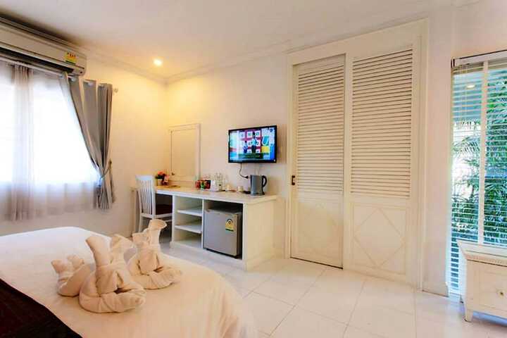 Room 40 of 111