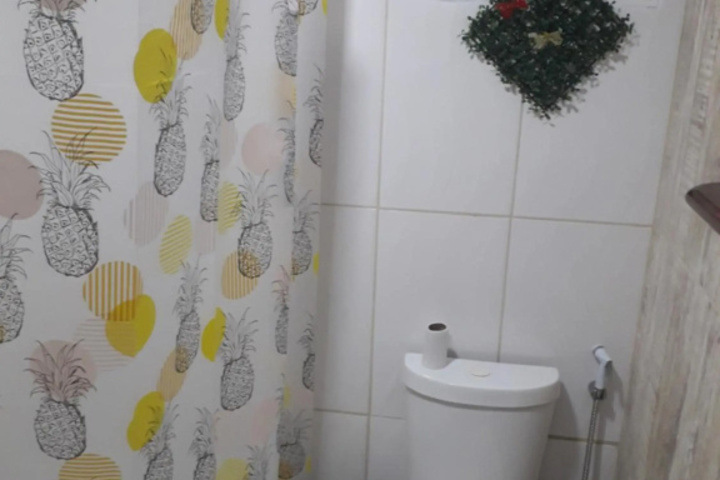 Room 6 of 17