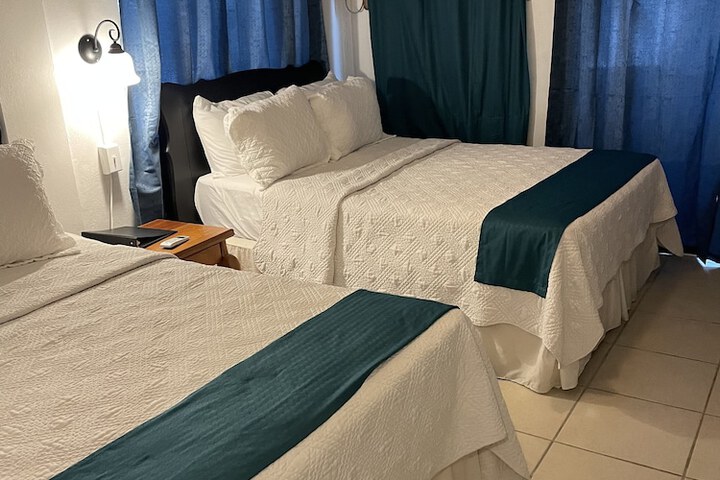 Room 12 of 65