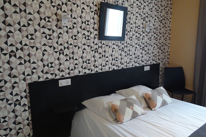 Room 19 of 76