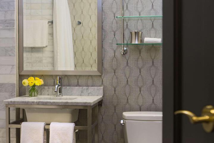 1 Bedroom Suite King (3 of 12)