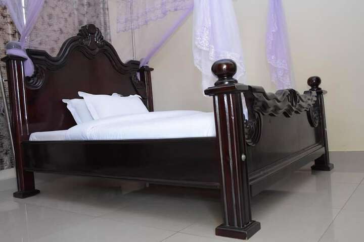 Room 5 of 26