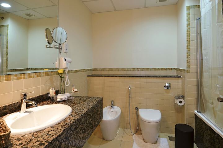 Room 4 of 53