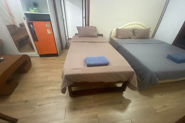 Room 81 of 195
