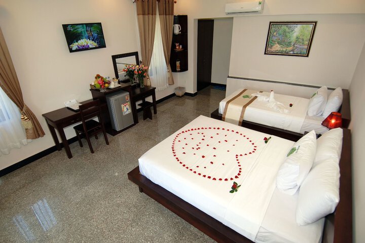 Room 10 of 94