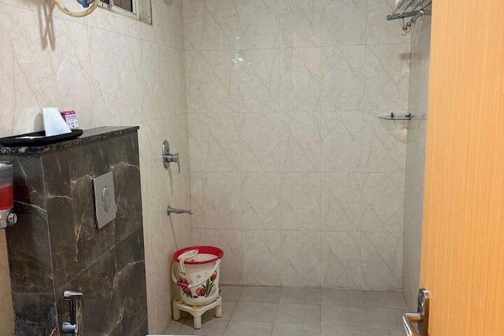 Room 40 of 51
