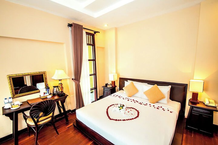 Room 18 of 160
