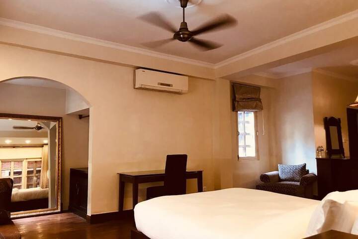 Room 19 of 130