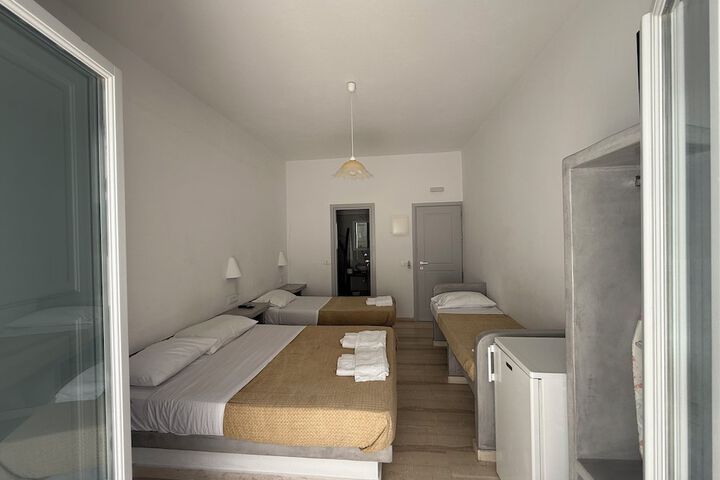 Room 28 of 74