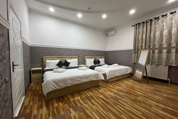 Room 10 of 44