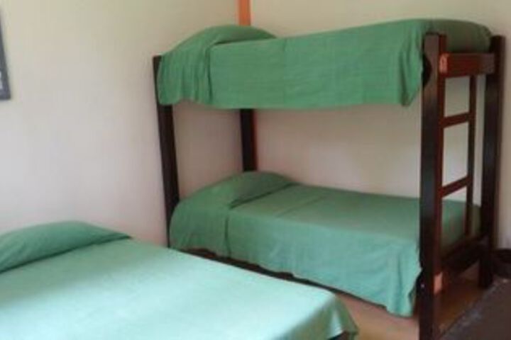 Room 8 of 14
