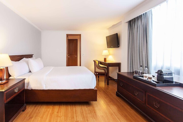 Room 15 of 71
