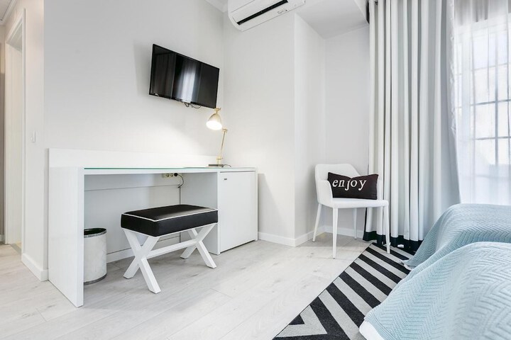 Room 26 of 64