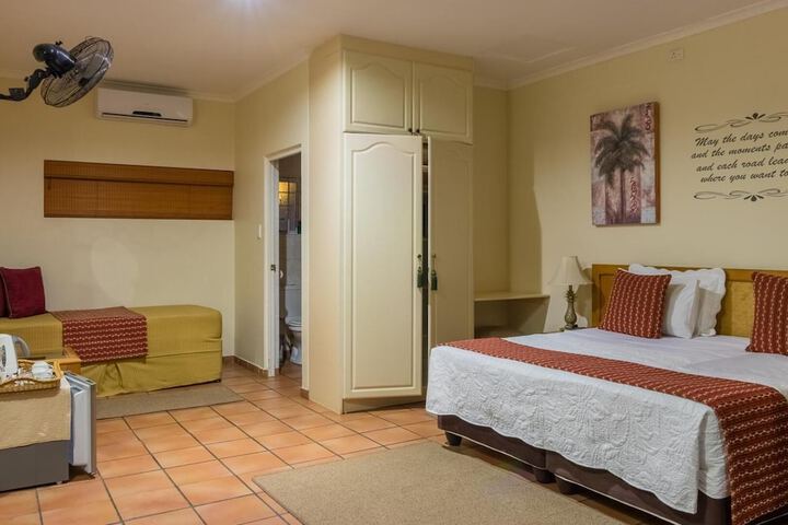 Room 8 of 30