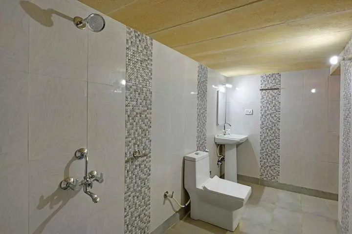 Room 6 of 23
