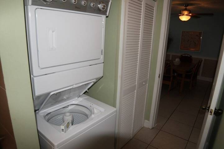 Laundry 17 of 23