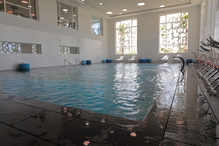 Pool 50 of 173