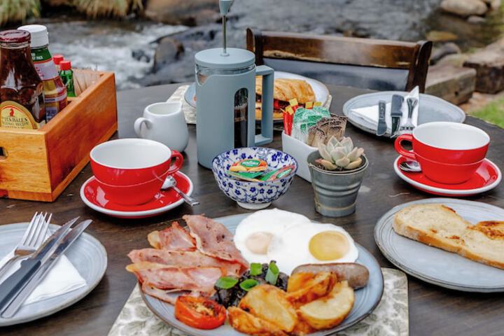 Breakfast/Coffee Service 74 of 108