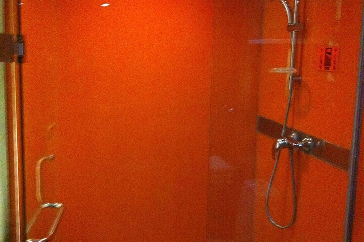 Room 19 of 27