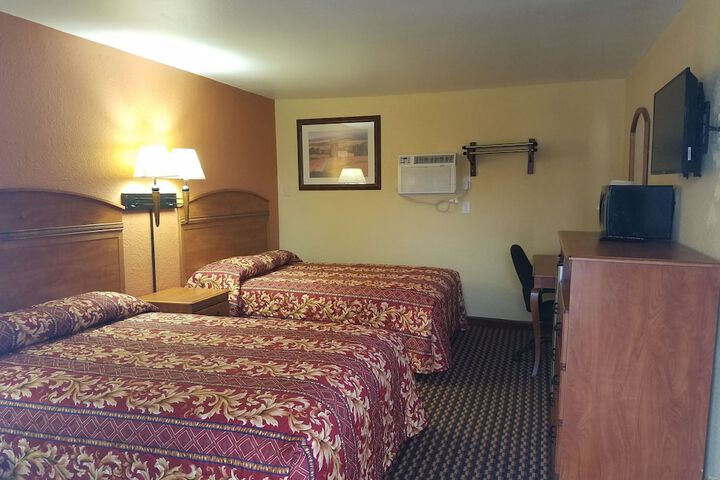Room 10 of 27