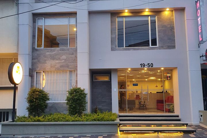 HOTEL SANTORI