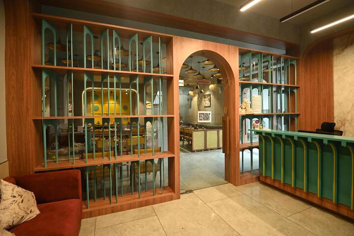 Hotel Minaxi Palace