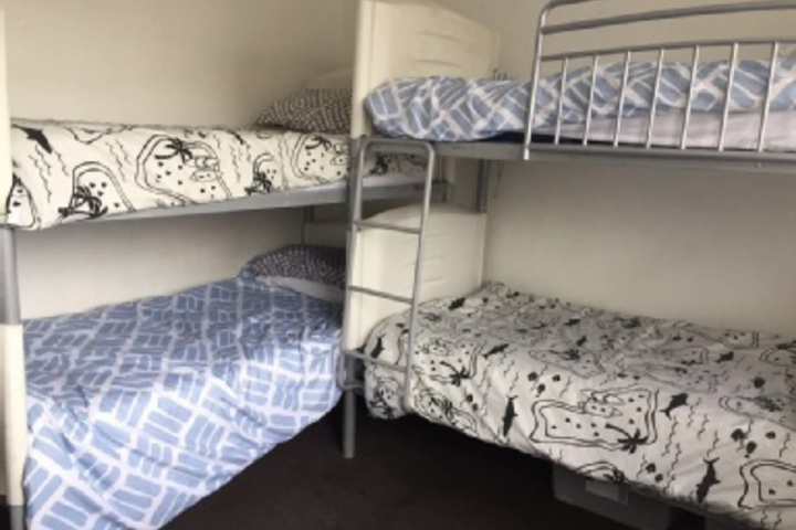 Room 83 of 192