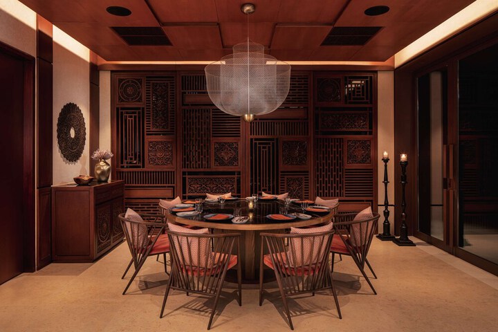 Dining 48 of 61