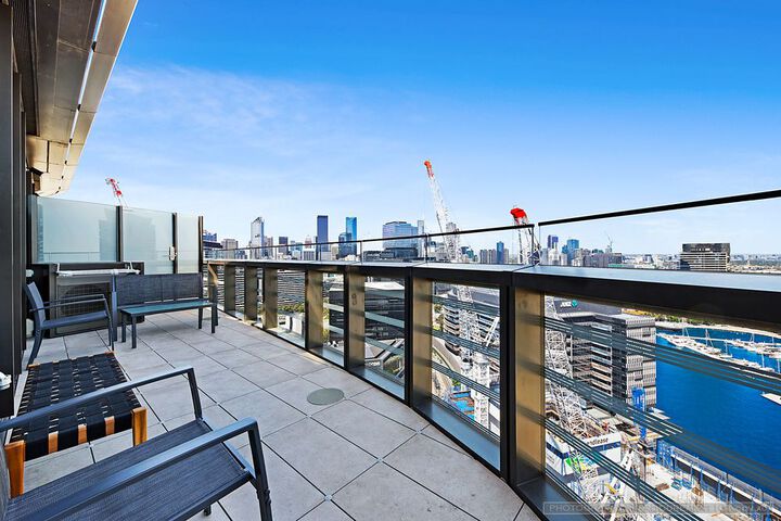 Terrace/Patio 4 of 10