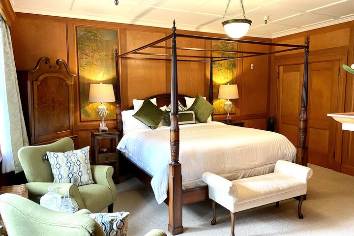 Room 16 of 68