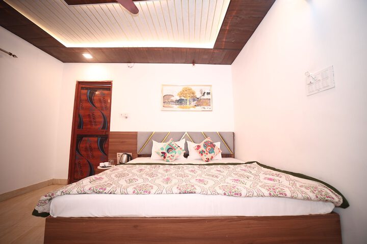 Room 14 of 39