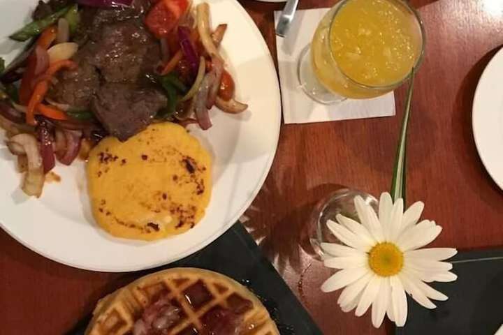 Dining 56 of 72