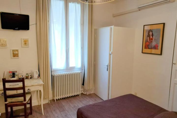 Room 17 of 82