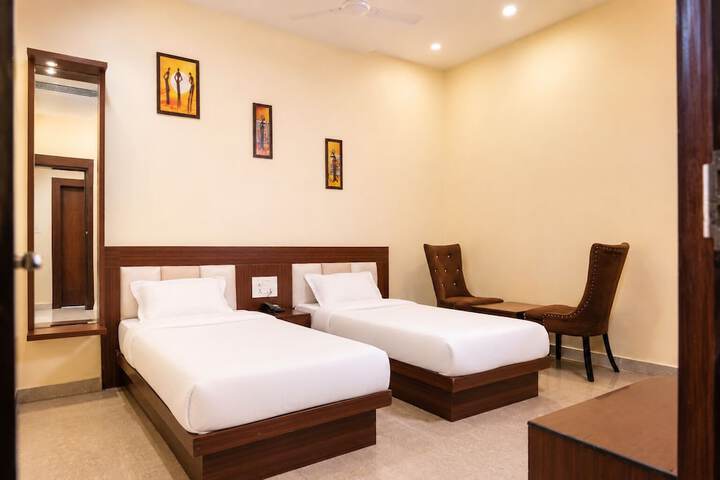 Room 3 of 17
